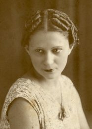 6 Poems By Julia De Burgos, Puerto Rican Poet | LiteraryLadiesGuide